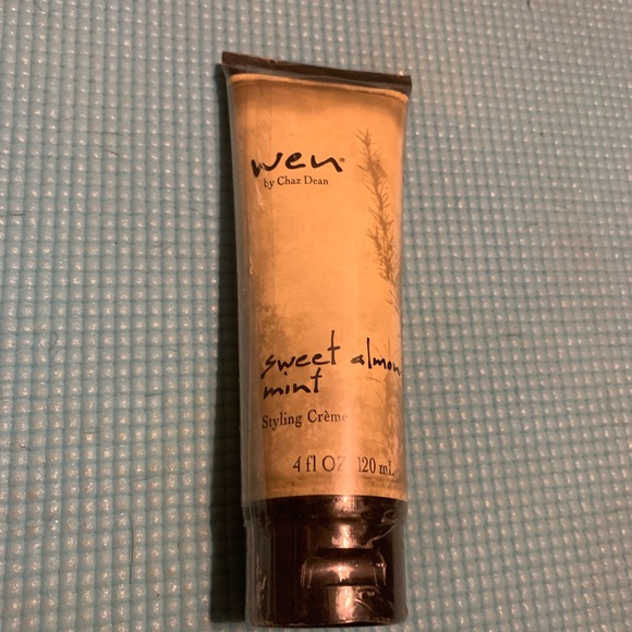 WEN BY CHAZ DEAN STYLING CREME - Picture 2 of 3